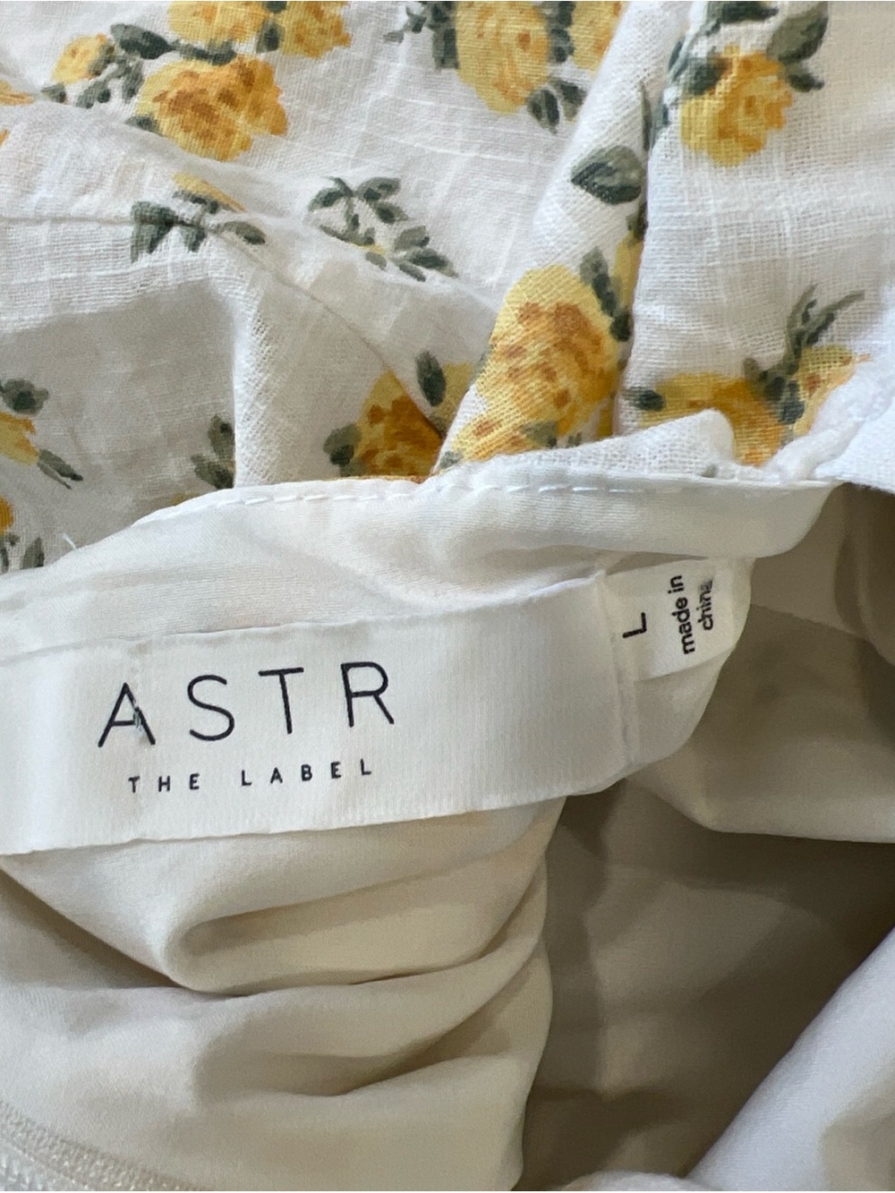 ASTR The Label Lovegrove White Yellow Floral Puff Sleeve Mini Dress Large - Picture 7 of 13